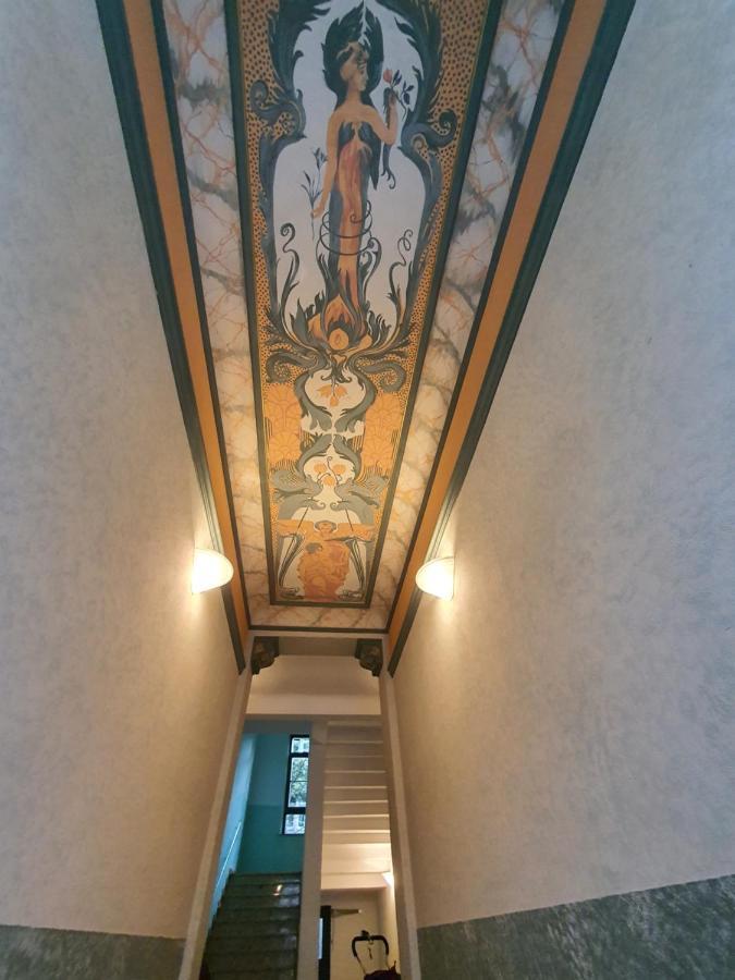 Neustadt-Aussicht - Grosse Wohnung Mit Balkon เดรสเดน ภายนอก รูปภาพ